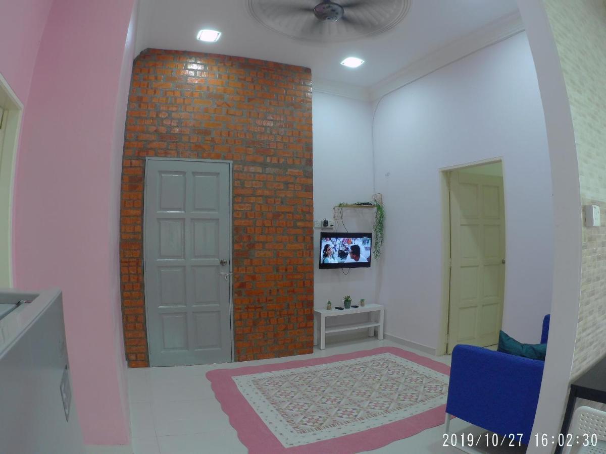 Holiday Homestay Dungun Exteriör bild